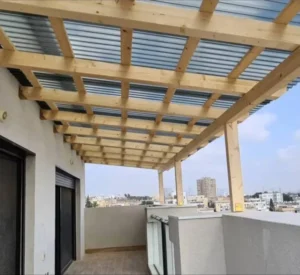 התקנת פרגולה, פרגולה אלומיניום, פרגולת עץ